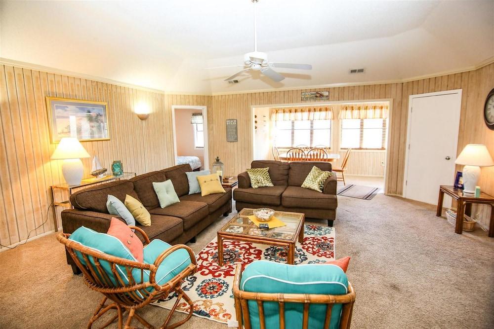 Guest Cottage by Myrtle Beach Vacation Rentals