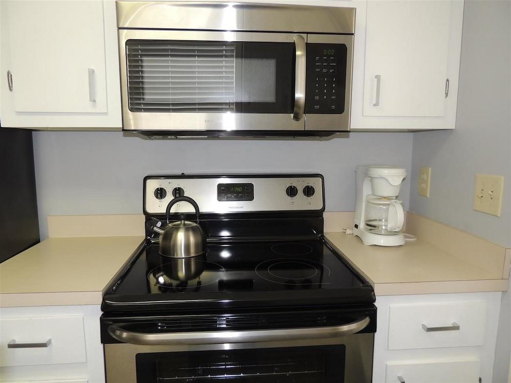 Guest Cottage by Myrtle Beach Vacation Rentals