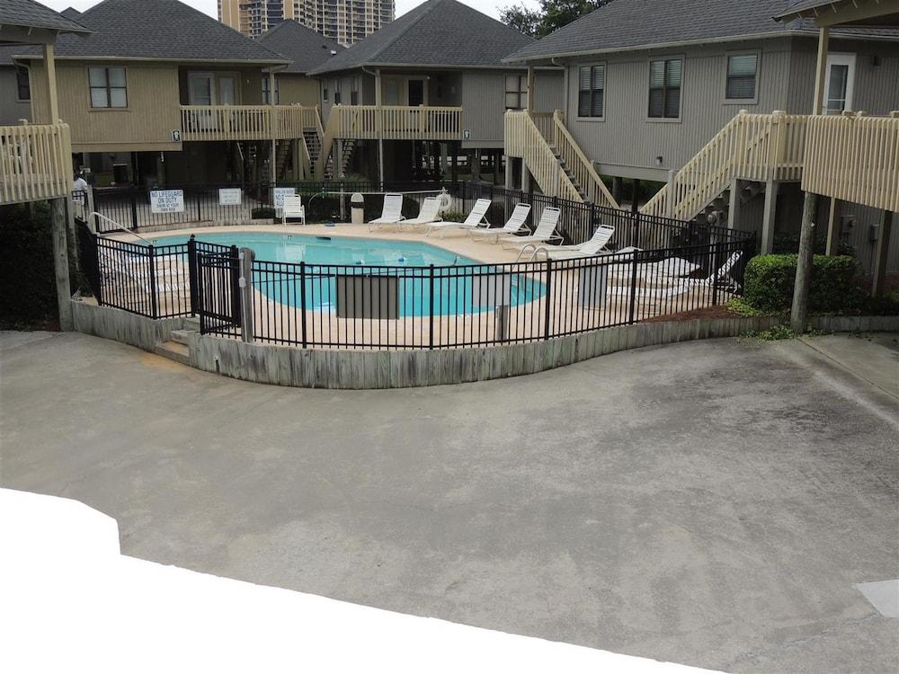 Guest Cottage by Myrtle Beach Vacation Rentals