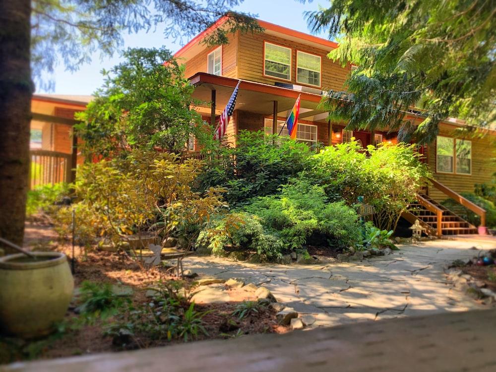 Otters Pond Bed and Breakfast