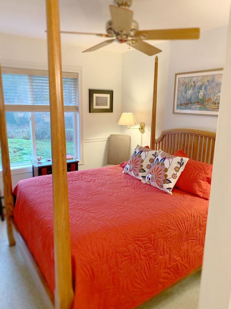 Otters Pond Bed and Breakfast