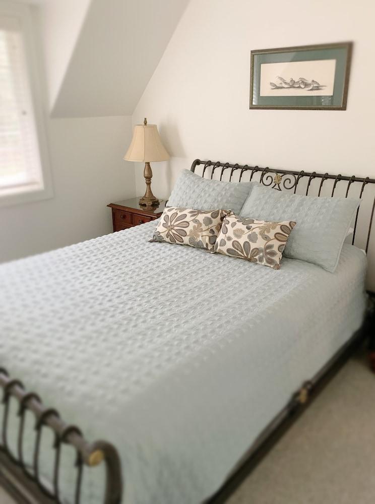 Otters Pond Bed and Breakfast