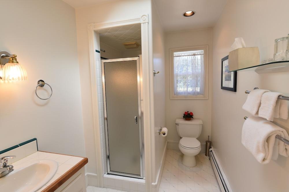 Otters Pond Bed and Breakfast