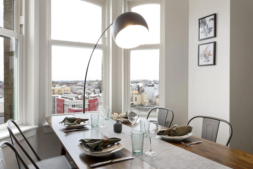 Divine Lorraine Apartment Hotel