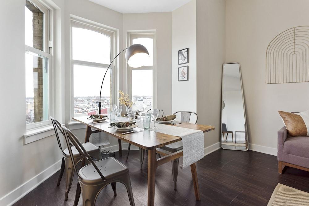 Divine Lorraine Apartment Hotel