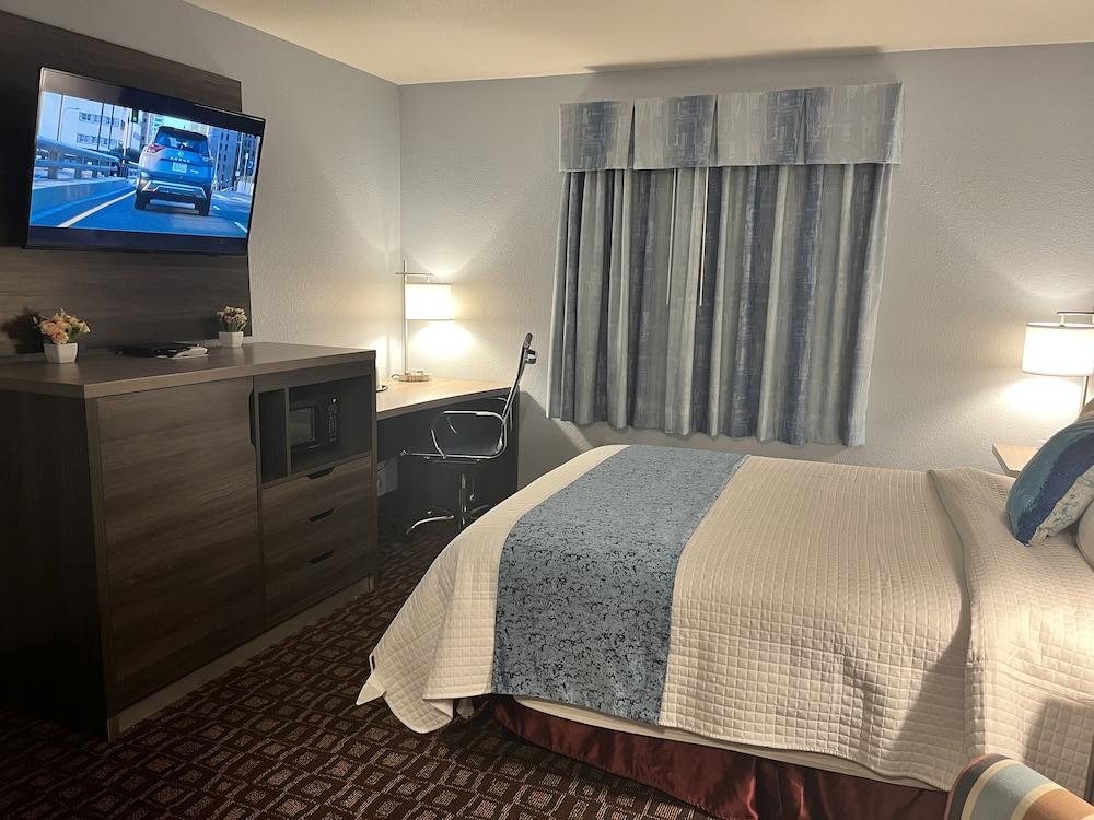 Garnett Inn & RV Park