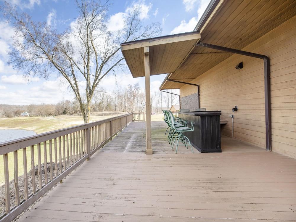 Hotel Falls Of Rough KY Route 110 by OYO Rooms
