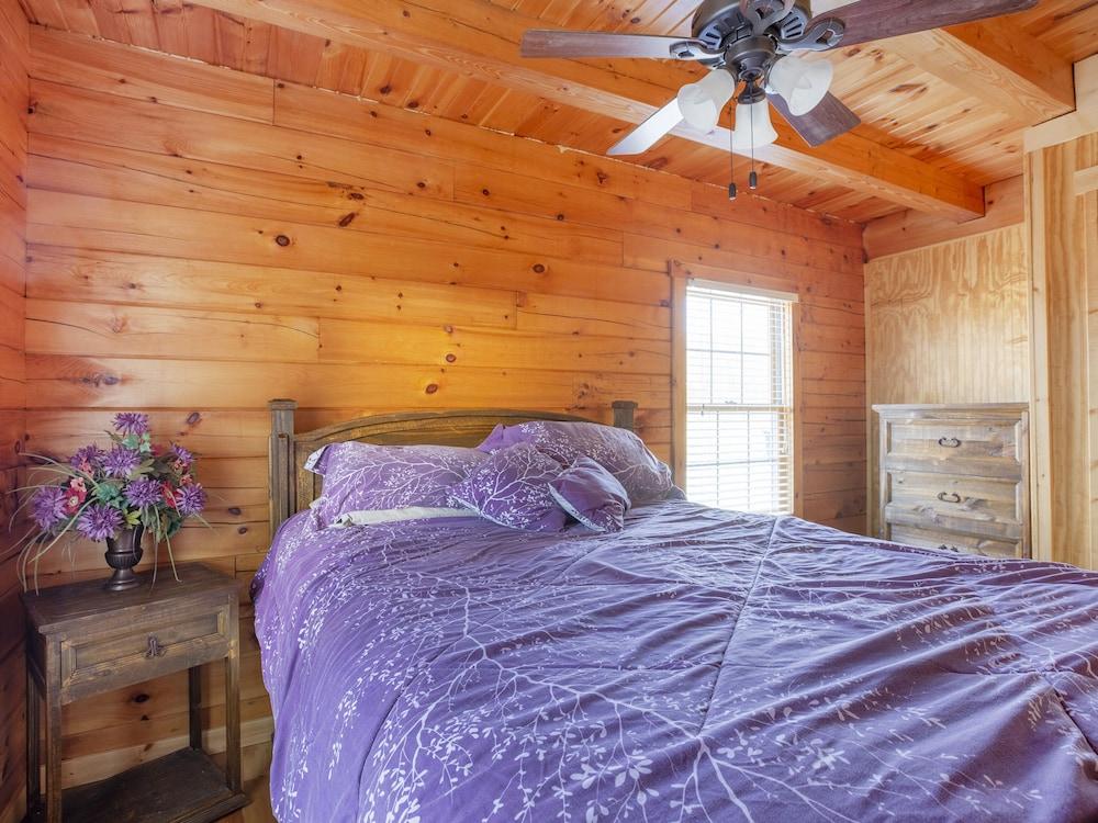 Hotel Falls Of Rough KY Route 110 by OYO Rooms
