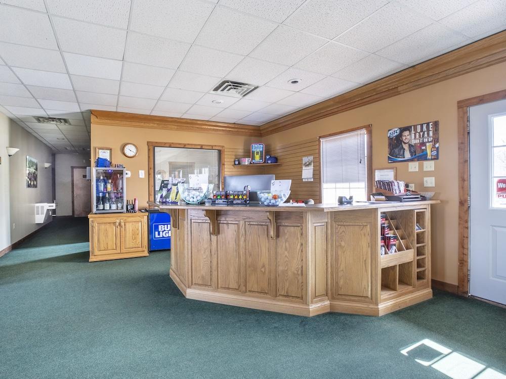Hotel Falls Of Rough KY Route 110 by OYO Rooms