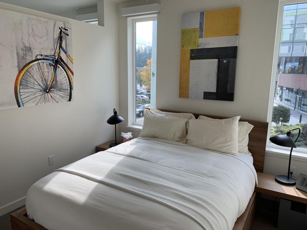 Domicile Suites at Marina SLU