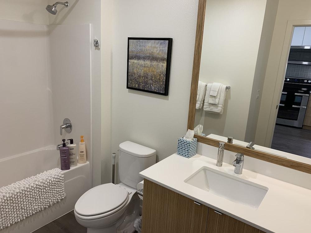 Domicile Suites at Marina SLU