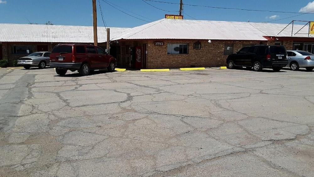 Sands Motel