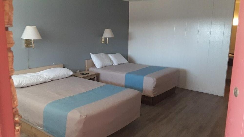 Sands Motel