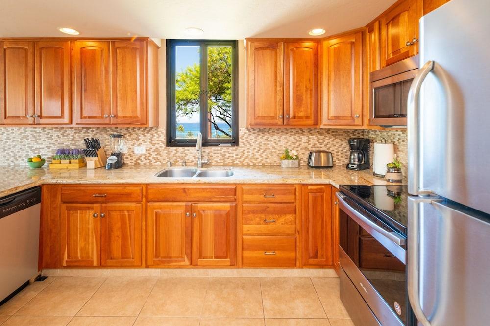 Kona Pacific Condominium