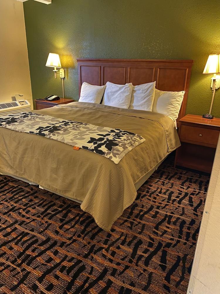 Rodeway Inn