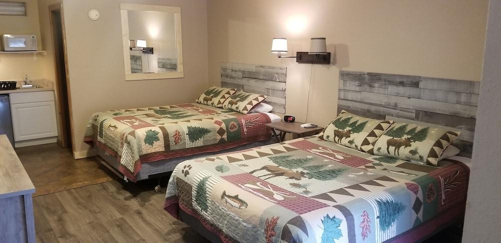Carriage House Inn