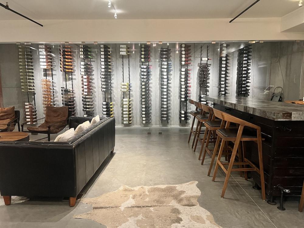 Wine Stone Inn