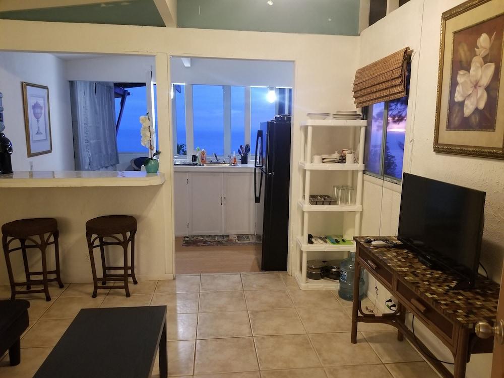 Plumeria Grove Cottage