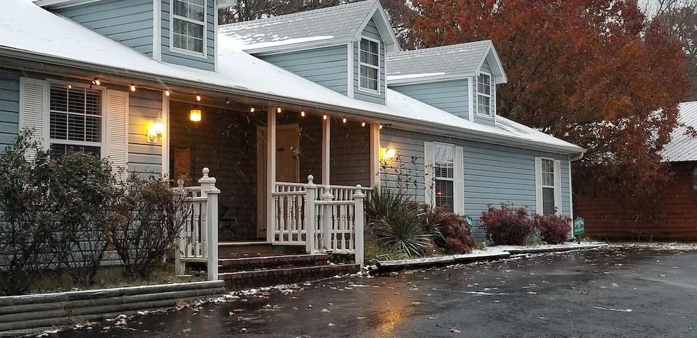 Evening Shade Inn Bed and Breakfast