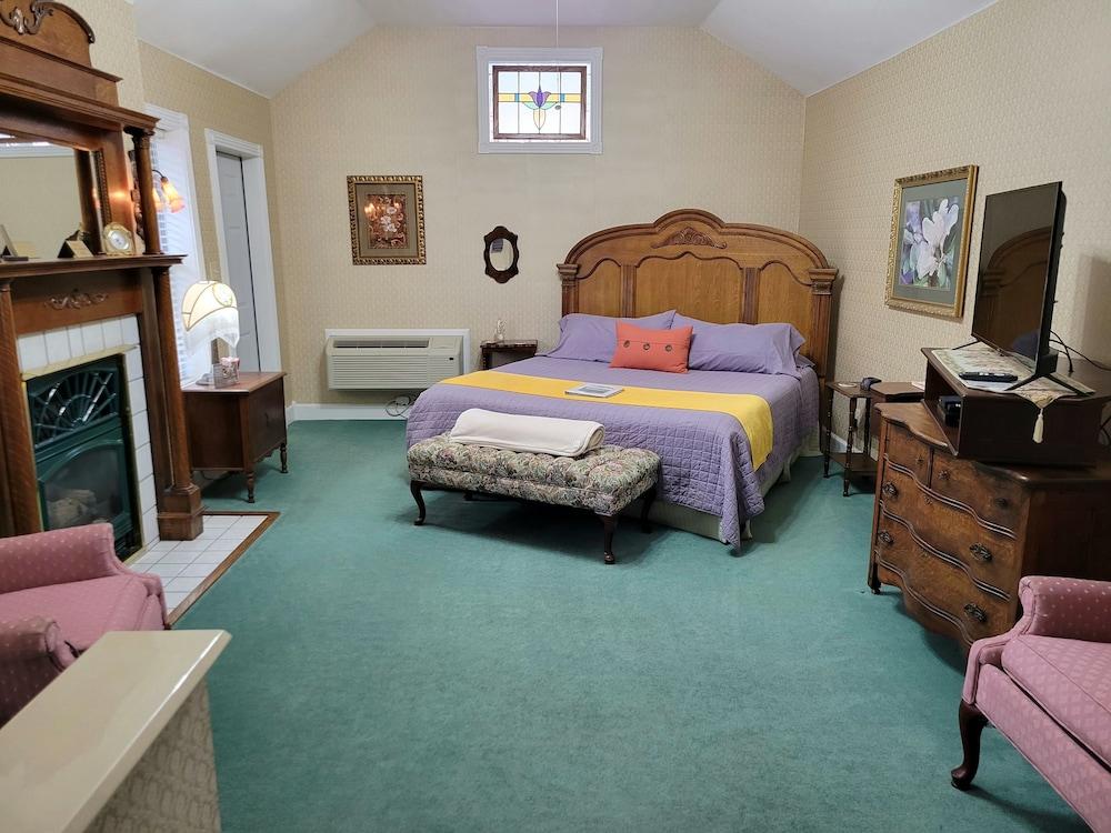 Evening Shade Inn Bed and Breakfast