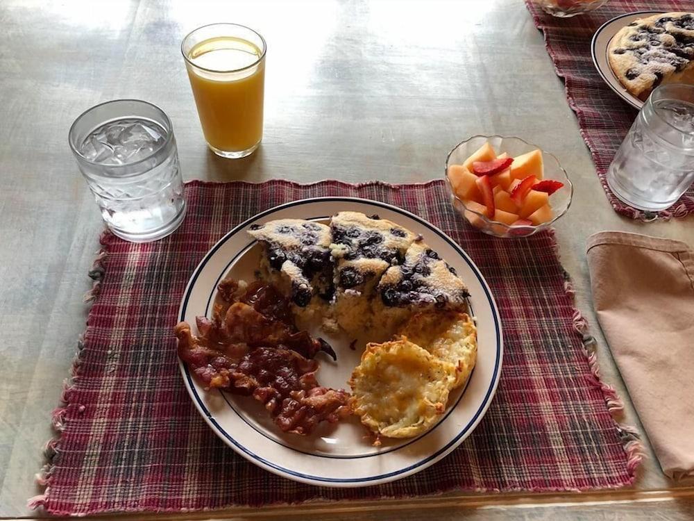 The Blue Heron Bed & Breakfast