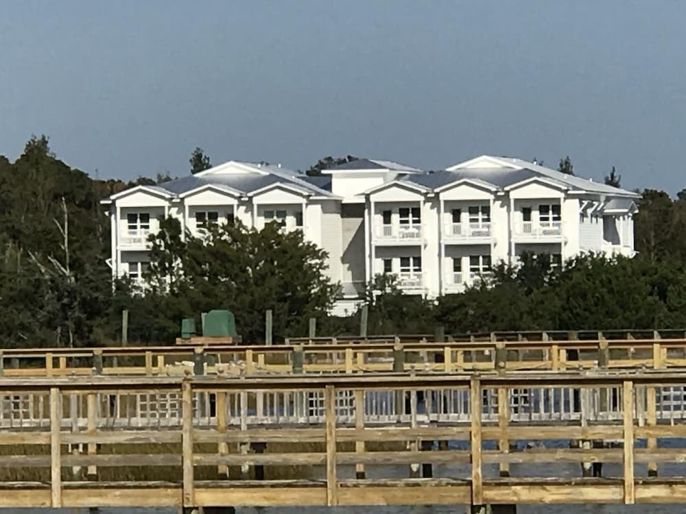 River Hotel Of Southport