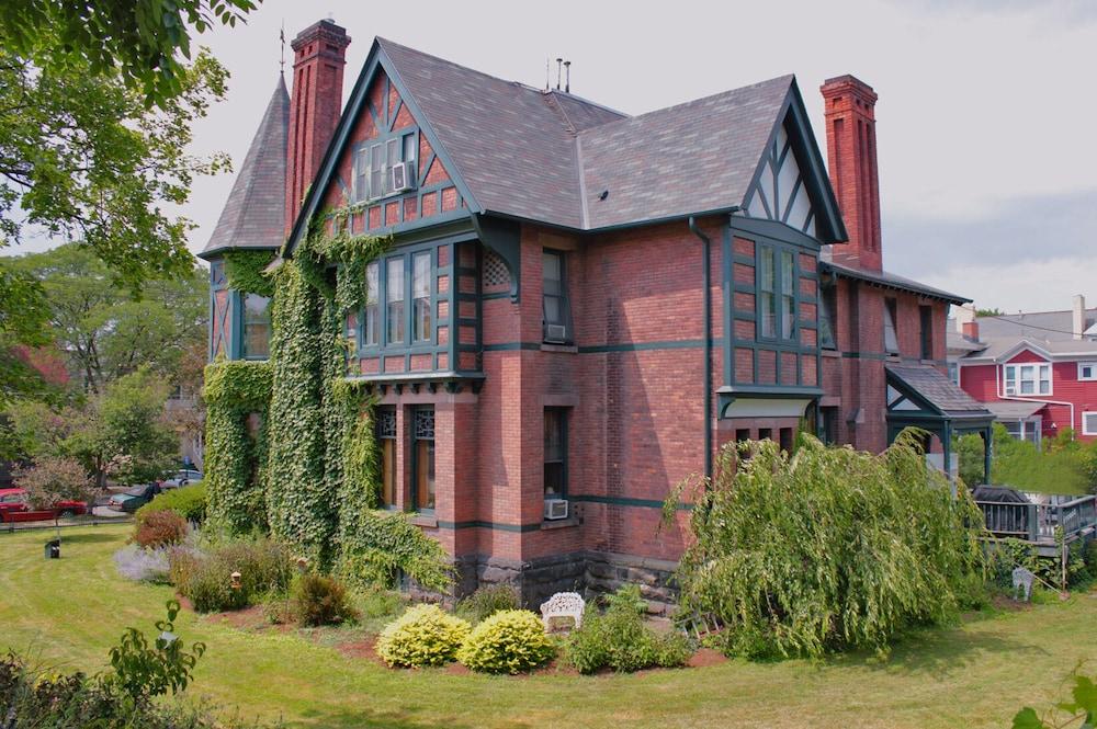 The William Henry Miller Inn