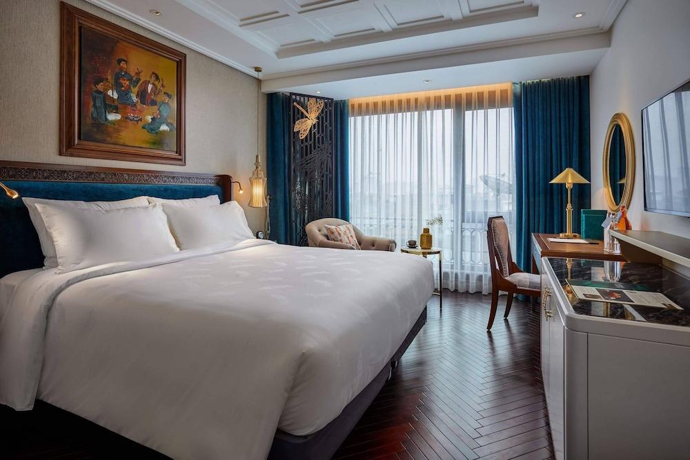 Peridot Grand Hotel & Spa By Aira