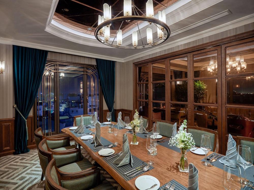 Peridot Grand Hotel & Spa By Aira