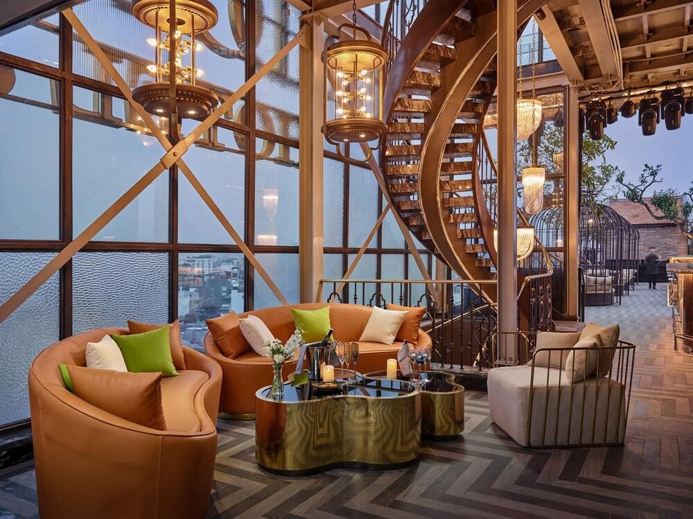 Peridot Grand Hotel & Spa By Aira