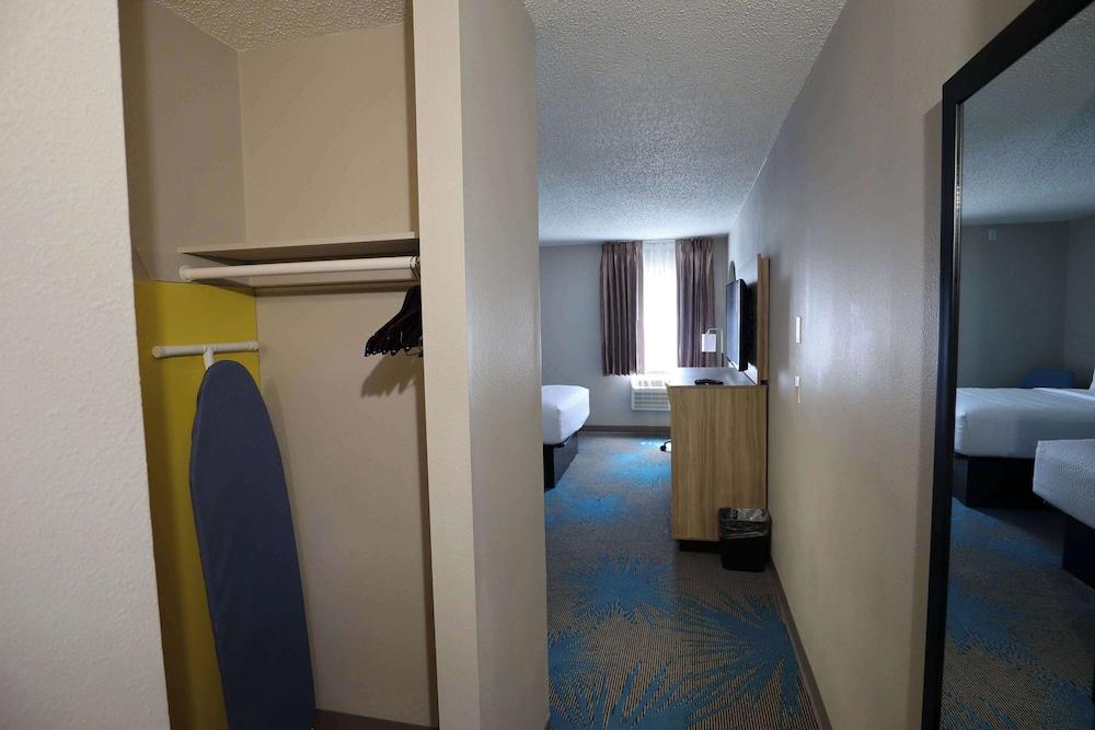 The Blackstone Hotel