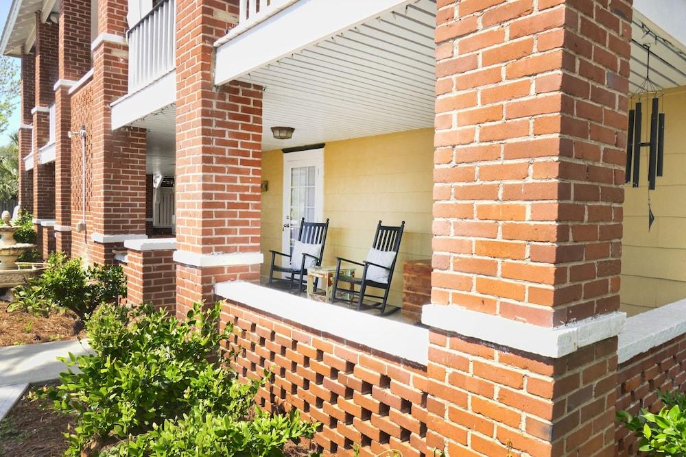 Beachview Bed And Breakfast