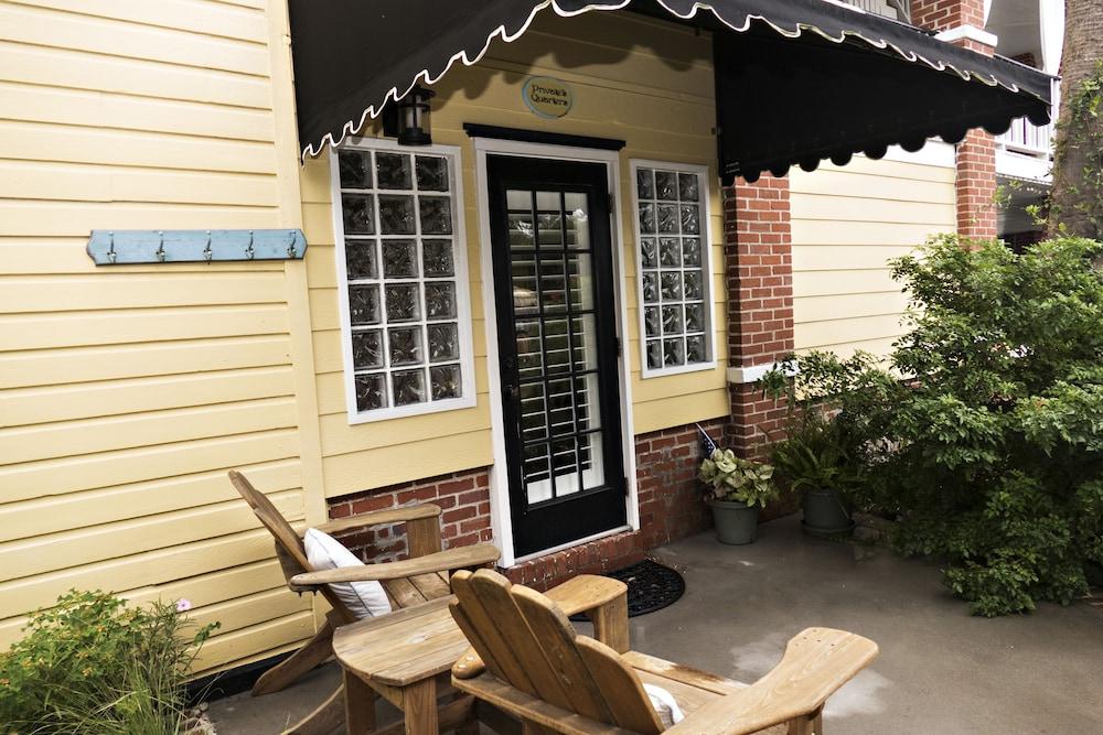 Beachview Bed And Breakfast
