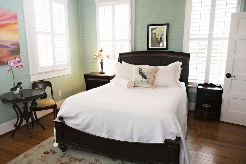 Beachview Bed And Breakfast