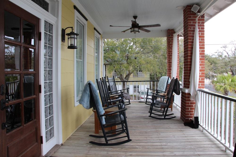 Beachview Bed And Breakfast