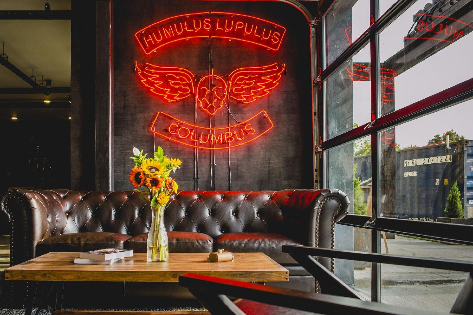 Doghouse Hotel & Brewery