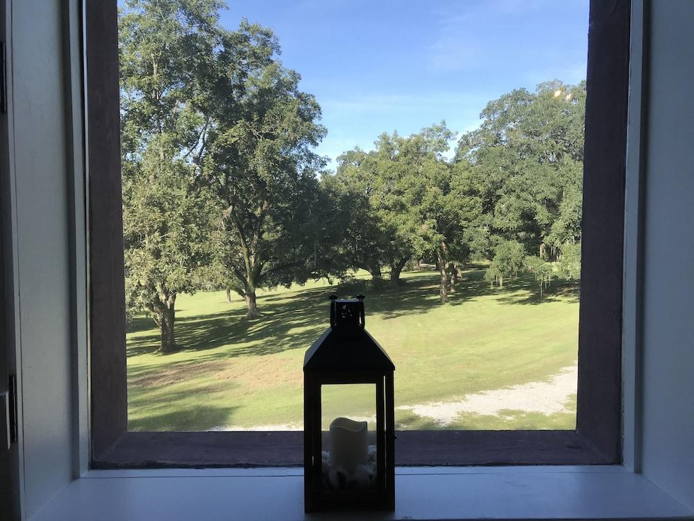 Canemount Plantation Inn