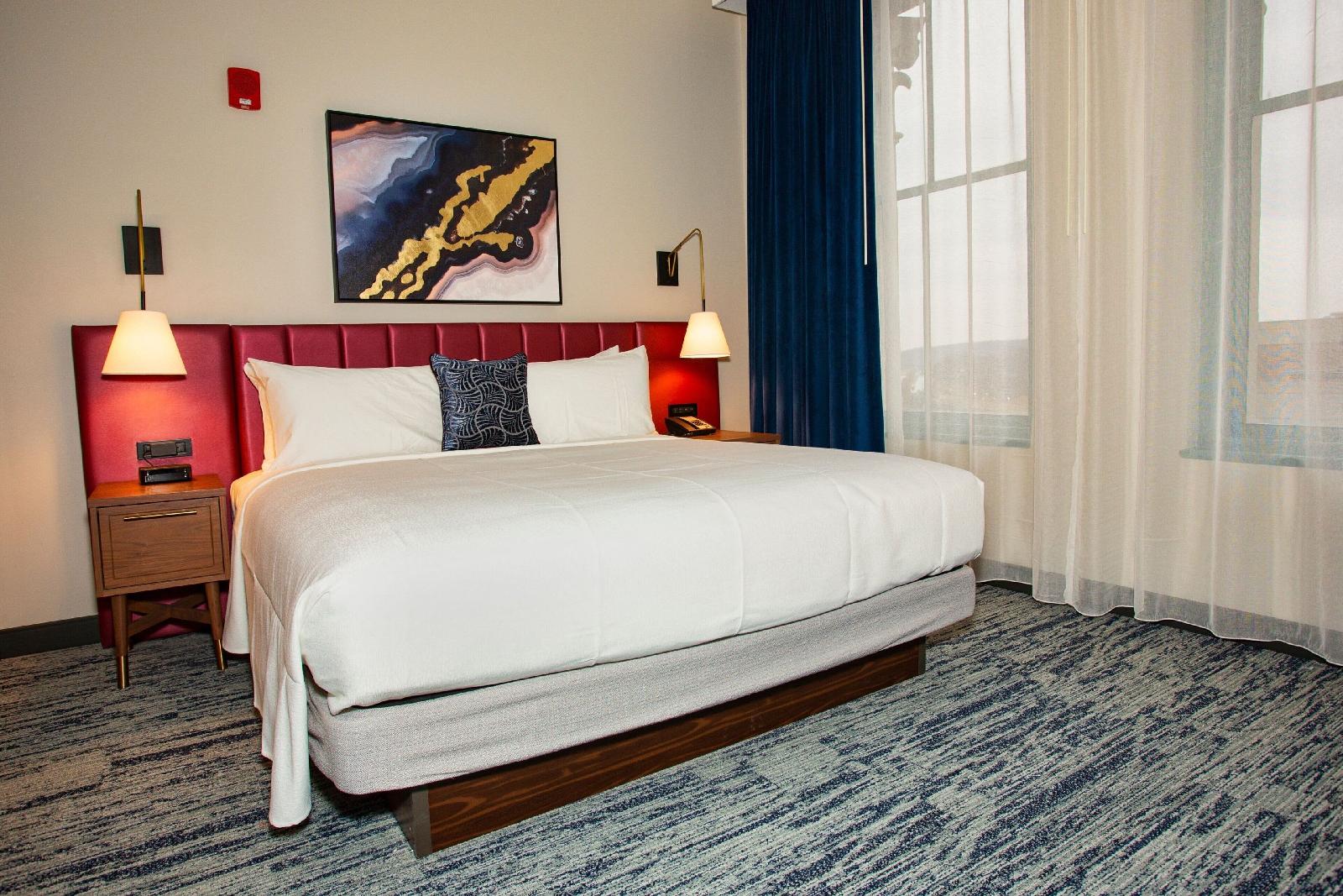 Blu-Tique Hotel