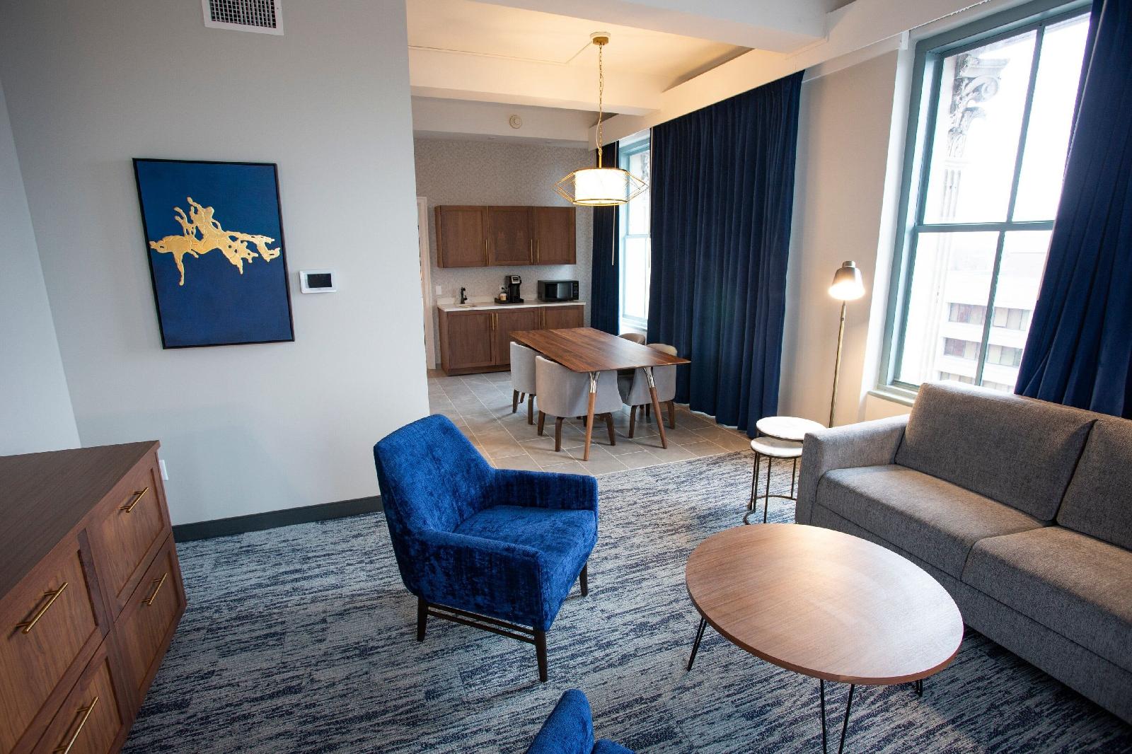 Blu-Tique Hotel