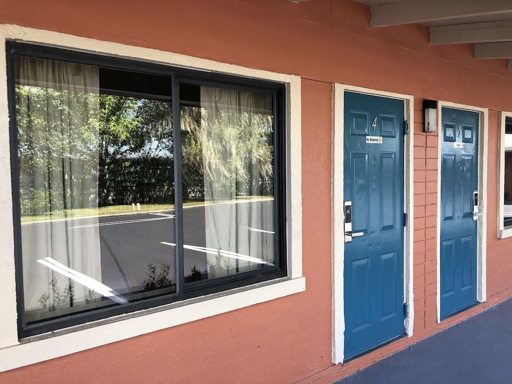 Ocala Cove Motel