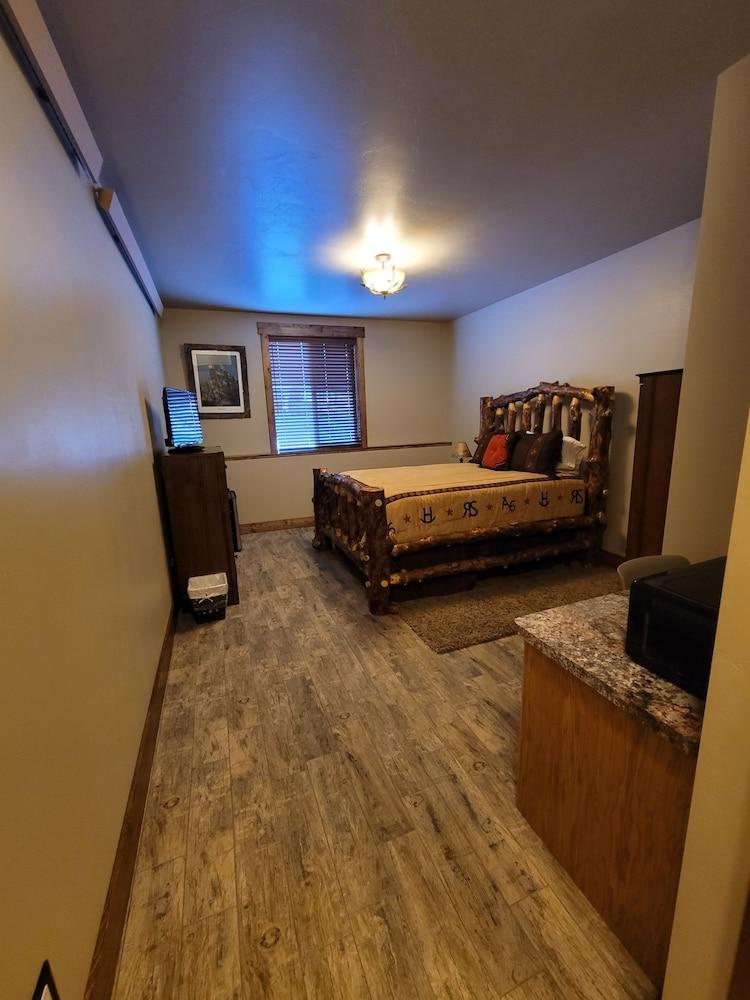 Star Valley Lodge