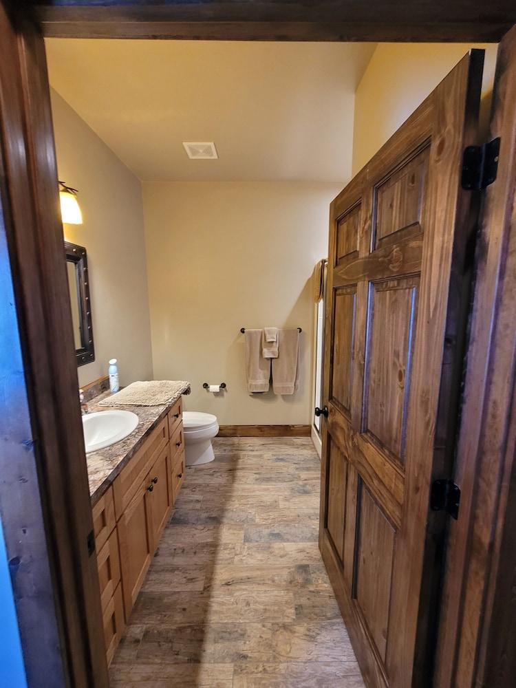Star Valley Lodge