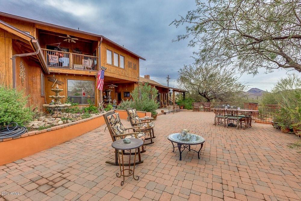 Spur Cross Bed And Breakfast
