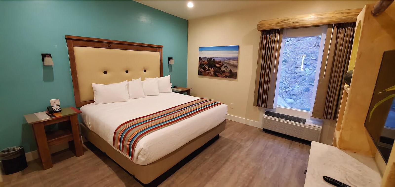 Bluff Dwellings Resort