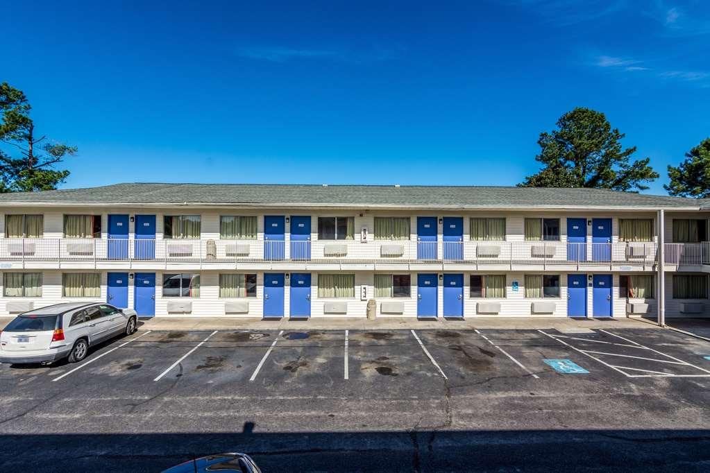 Motel 6 Lumberton