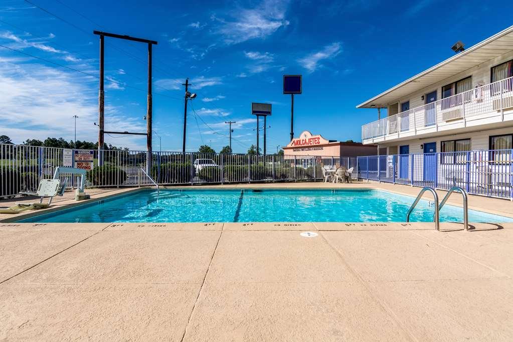 Motel 6 Lumberton