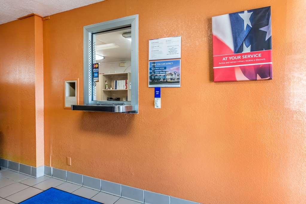 Motel 6 Lumberton