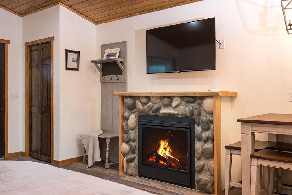 Woodland Inns