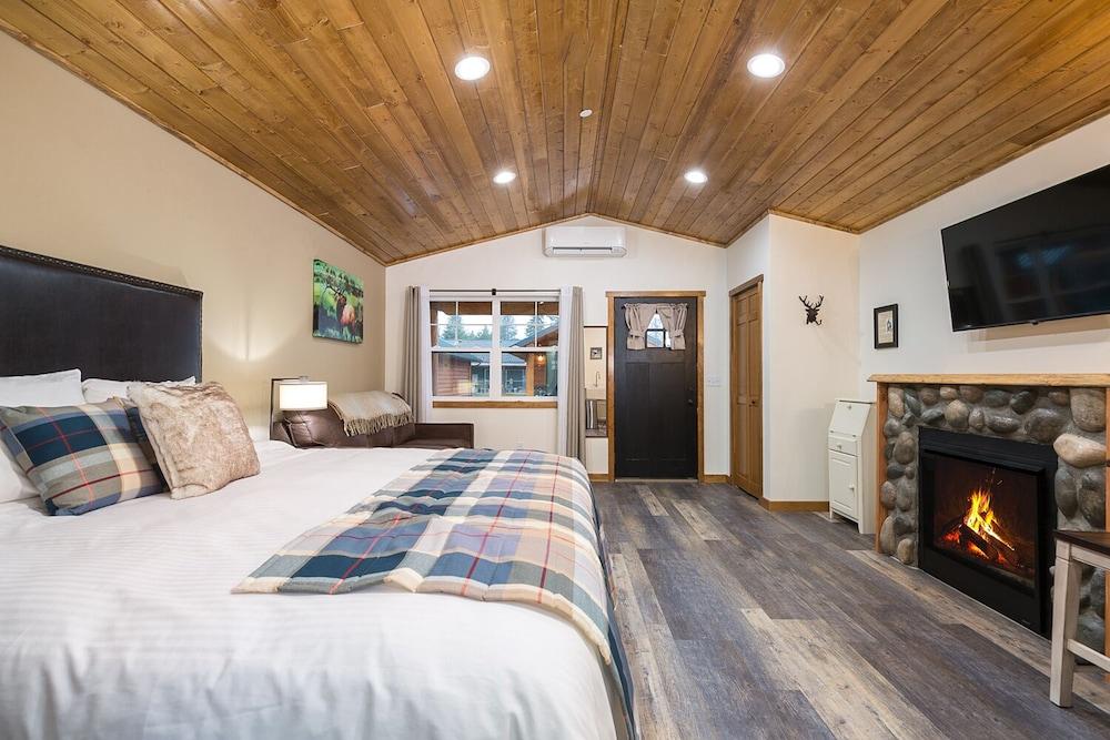 Woodland Inns