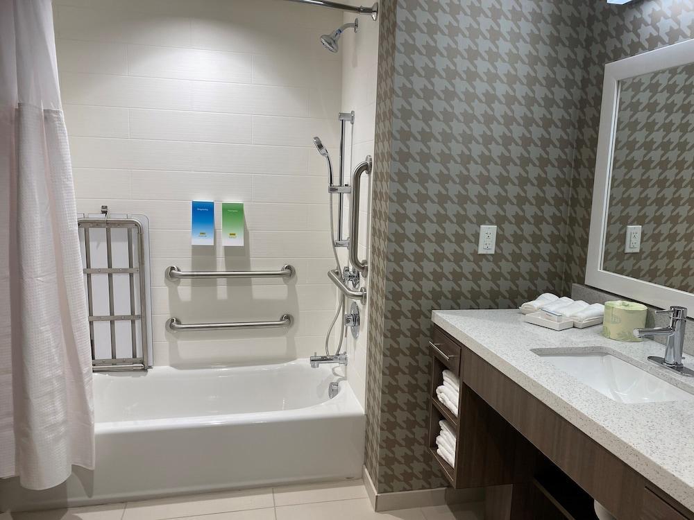 Home2 Suites by Hilton Charlotte Mooresville